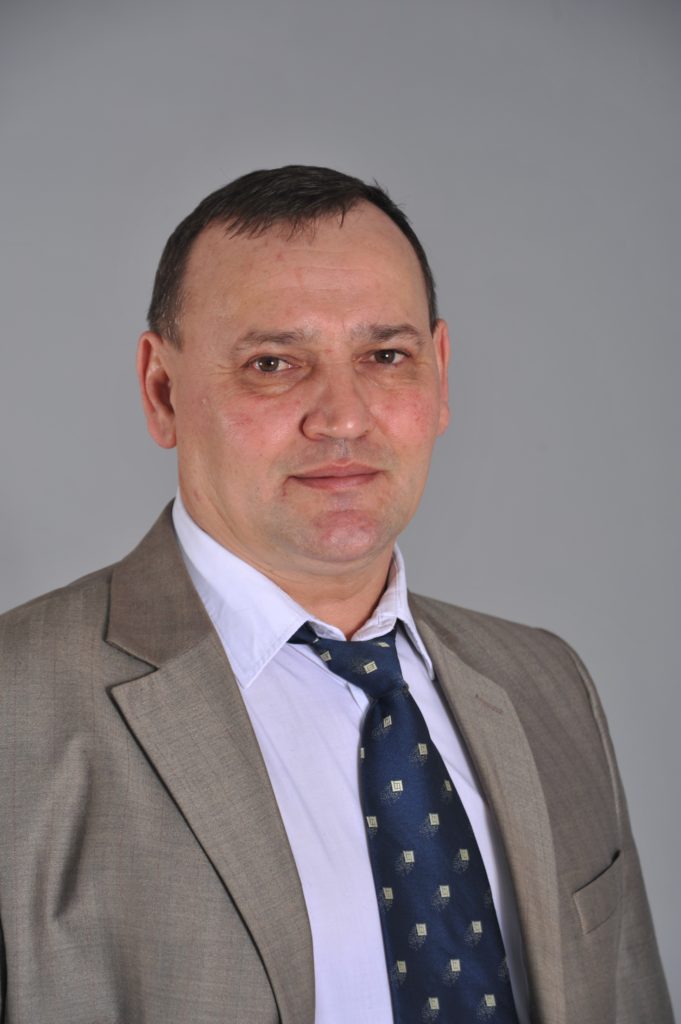 Титов Юрий Валентинович, руководитель практики "Бизнес-юрист"